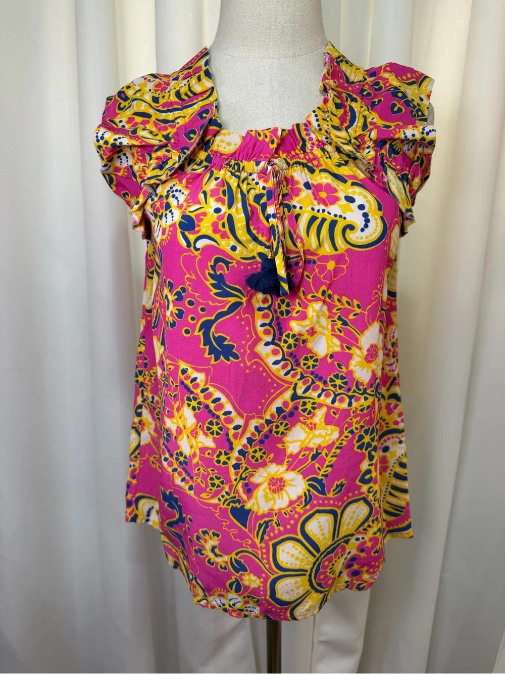 NWT Figue ‘Gianna’ Flutter Sleeve Top in Pink & Yellow “Paisley Floral” Size XS